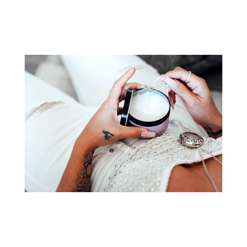 EYE OF LOVE - MORNING GLOW ATTRACT HIM PHEROMONE MASSAGE CANDLE