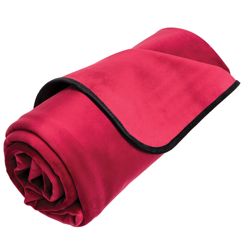 LIBERATOR - FASCINATOR THROW MERLOT