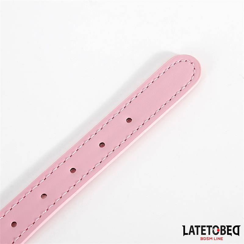 LATETOBED BDSM LINE - COLLAR CON CASCABEL AJUSTABLE ROSA