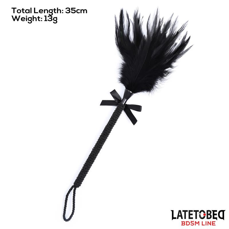 LATETOBED BDSM LINE - ESTIMULADOR DE PLUMAS 35 CM
