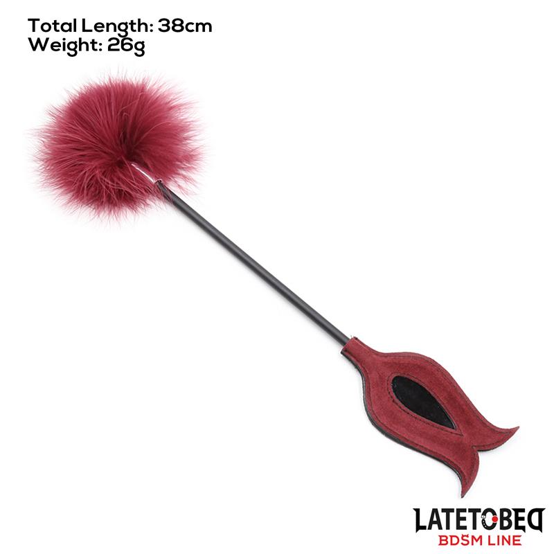 LATETOBED BDSM LINE - ESTIMULADOR DE PLUMAS CON PALA