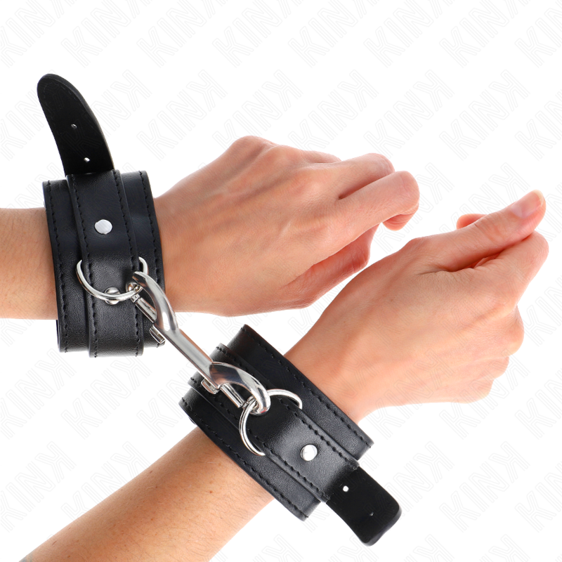 KINK - SIMPLE WRISTBANDS WITH RIVET ROW BLACK ADJUSTABLE 17-28 CM X 5 CM