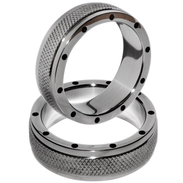METAL HARD - ANILLO METAL PARA PENE Y TESTÍCULOS 45 MM