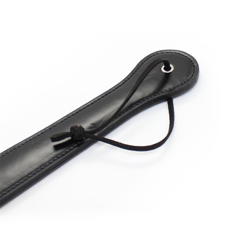 LATETOBED BDSM LINE - PALA CUERO VEGANO 48 CM
