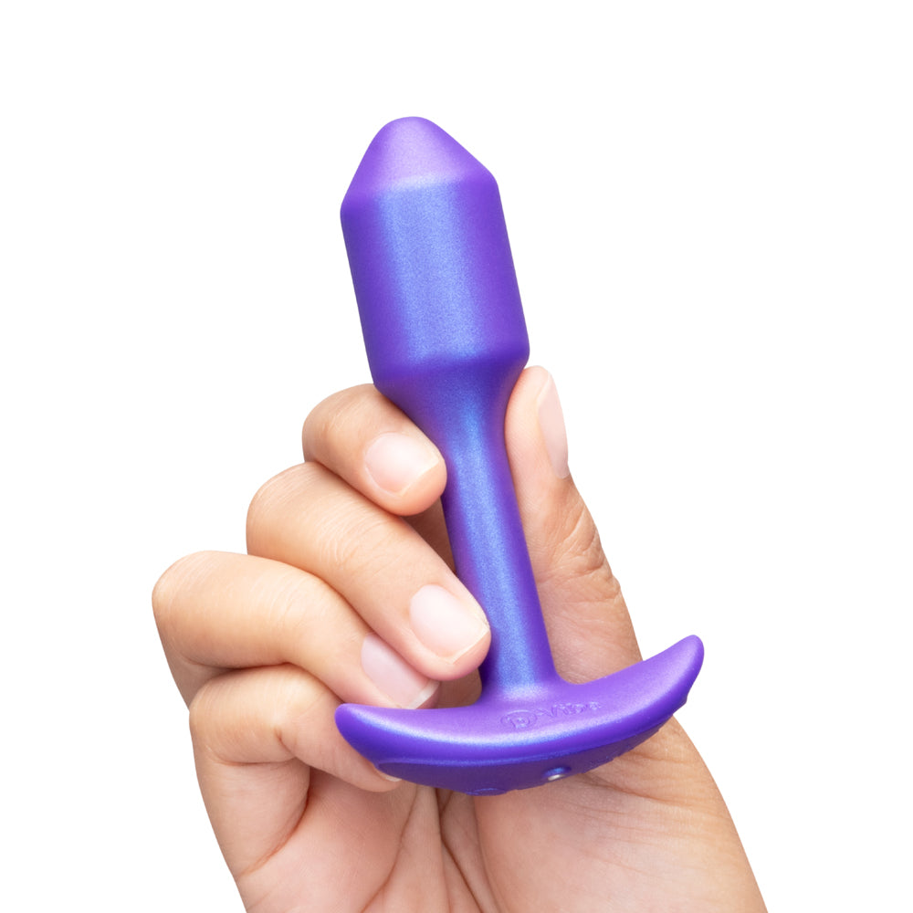 B-VIBE - SMART SNUG PLUG 1 SMALL ANAL PLUG DE SILICONE COM PESO, VIBRAÇÃO E CONTROLO POR APLICAÇÃO