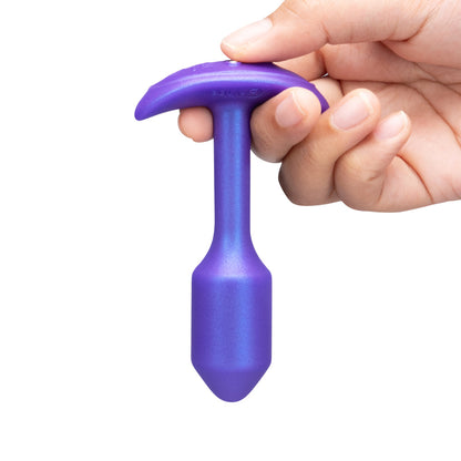 B-VIBE - SMART SNUG PLUG 1 SMALL ANAL PLUG DE SILICONE COM PESO, VIBRAÇÃO E CONTROLO POR APLICAÇÃO