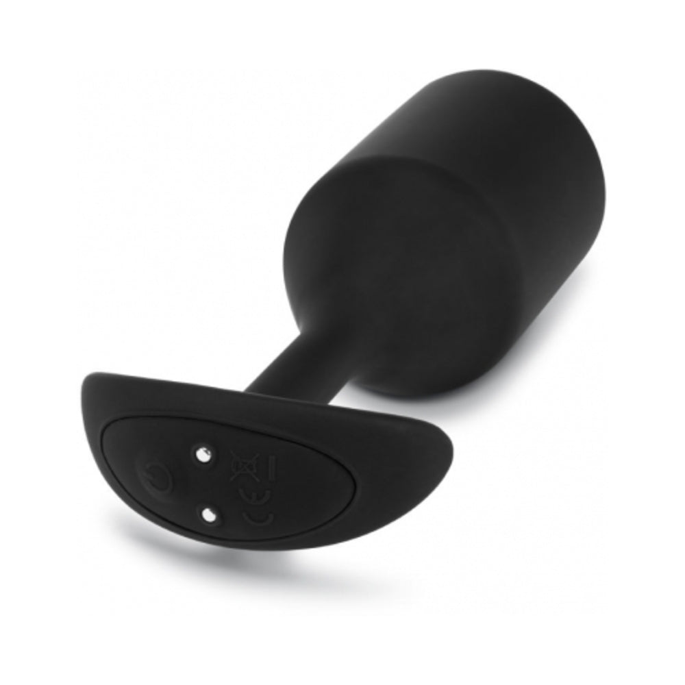 B-VIBE - VIBRATING SNUG PLUG 5 ANAL PLUG DE SILICONE COM PESO RECARREGÁVEL PRETO