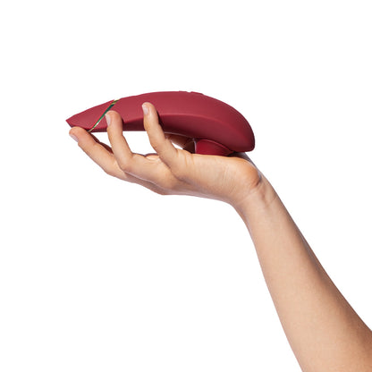 WOMANIZER - PREMIUM 2 ESTIMULADOR CLITORIDIANO RECARREGÁVEL DE LUXO EM SILICONE COM TECNOLOGIA DE AR BORDEAUX