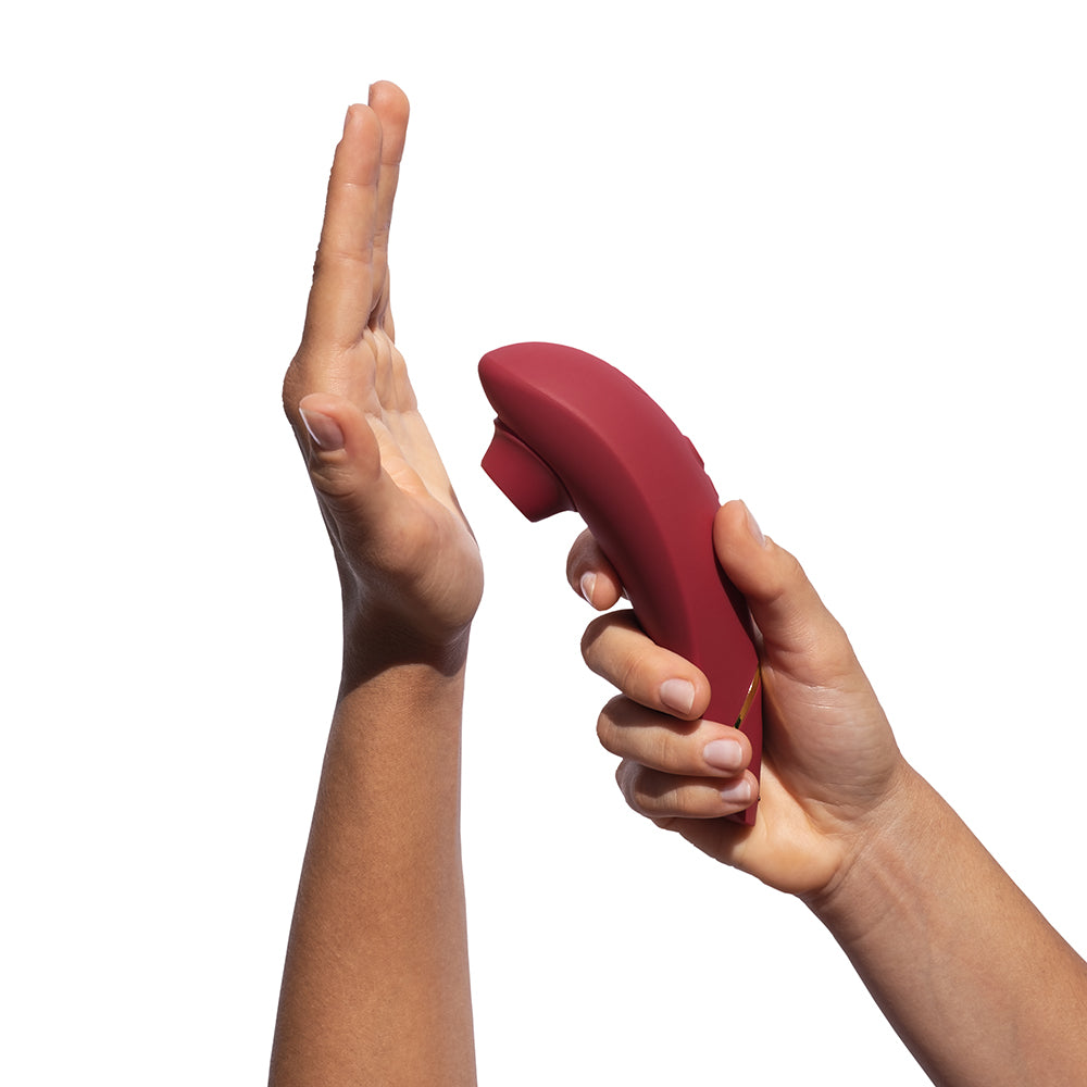 WOMANIZER - PREMIUM 2 ESTIMULADOR CLITORIDIANO RECARREGÁVEL DE LUXO EM SILICONE COM TECNOLOGIA DE AR BORDEAUX