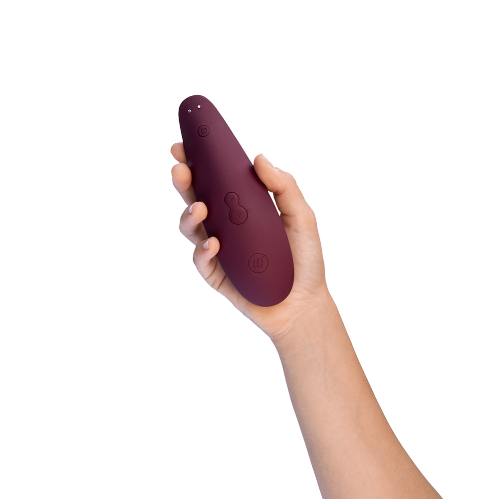 WOMANIZER - CLASSIC 2 ESTIMULADOR CLITORIDIANO RECARREGÁVEL DE SILICONE COM TECNOLOGIA AIR BORDEAUX