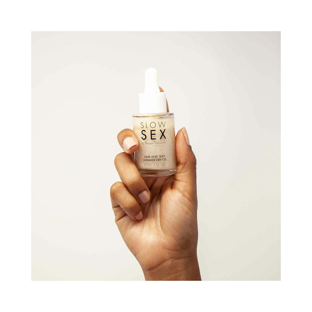 BIJOUX INDISCRETS - SLOW SEX HAIR & SKIN SHIMMER DRY OIL 1 OZ.