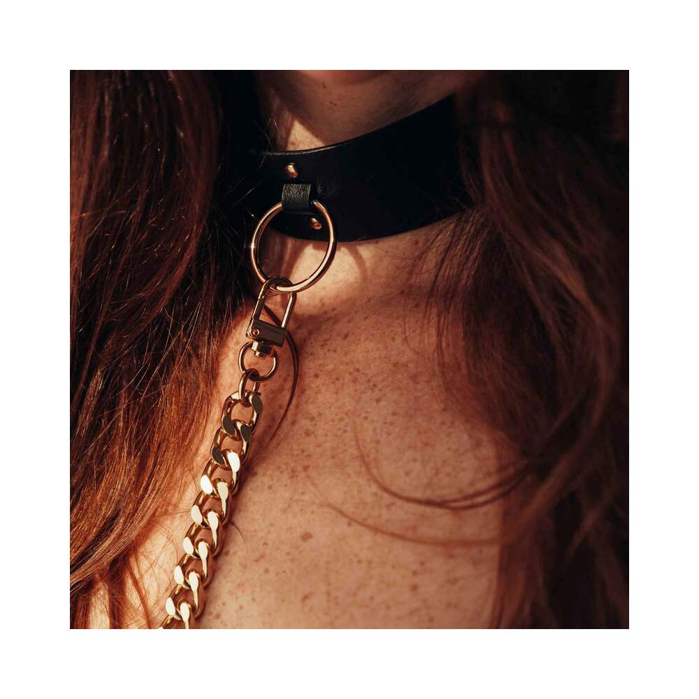 BIJOUX INDISCRETS - MAZE CHOKER WITH LEASH