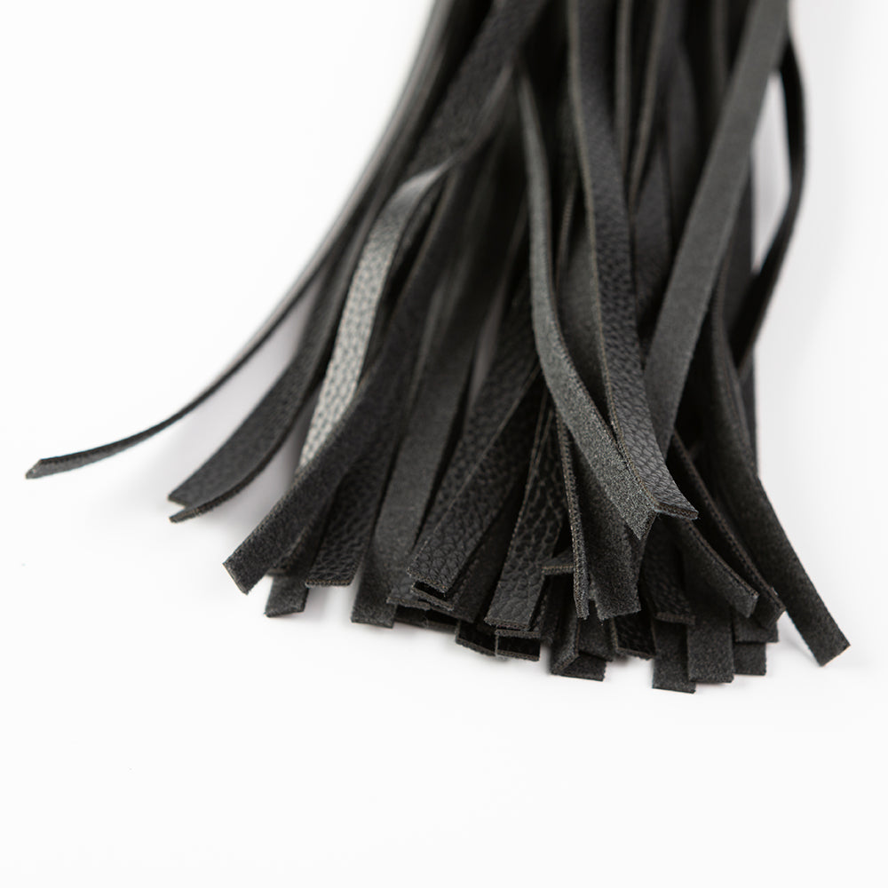 CREATIVE CONCEPTIONS - SEI MIO PRIMED FOR PUNISHMENT FAUX LEATHER FLOGGER