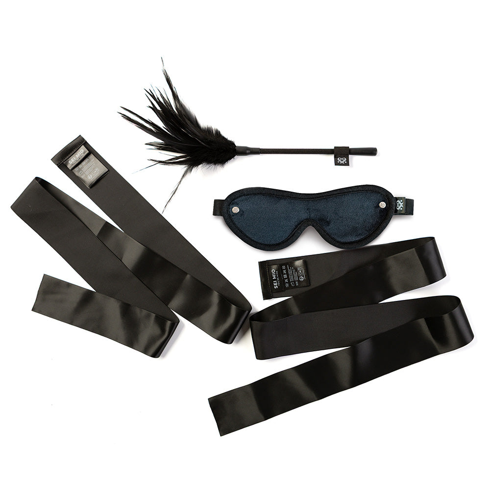 CREATIVE CONCEPTIONS - SEI MIO STRICT TEASE RIBBON TIES, BLINDFOLD AND TICKLER KIT