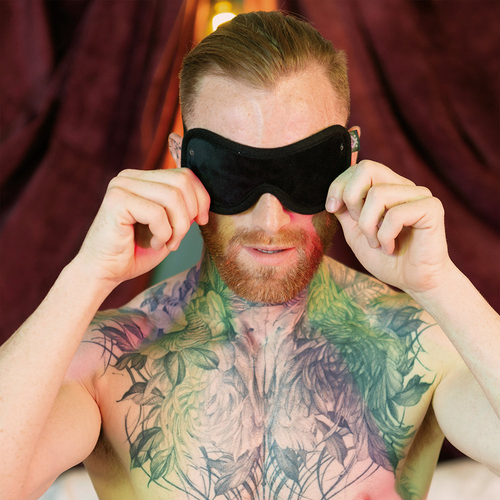 CREATIVE CONCEPTIONS - KIT DE VENDA, GAG E TAMPÕES PARA OS OUVIDOS SEI MIO SENSORY SURRENDER