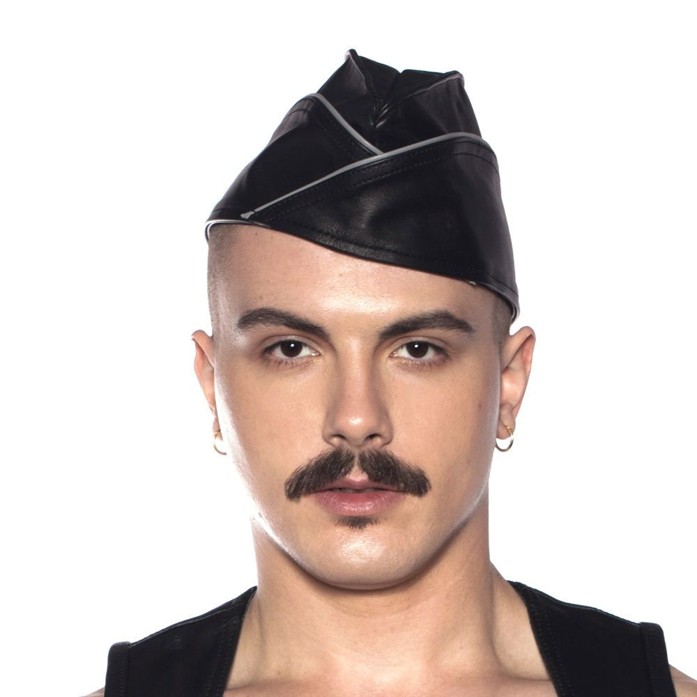 PROWLER RED - TRIANGLE CAP 59CM
