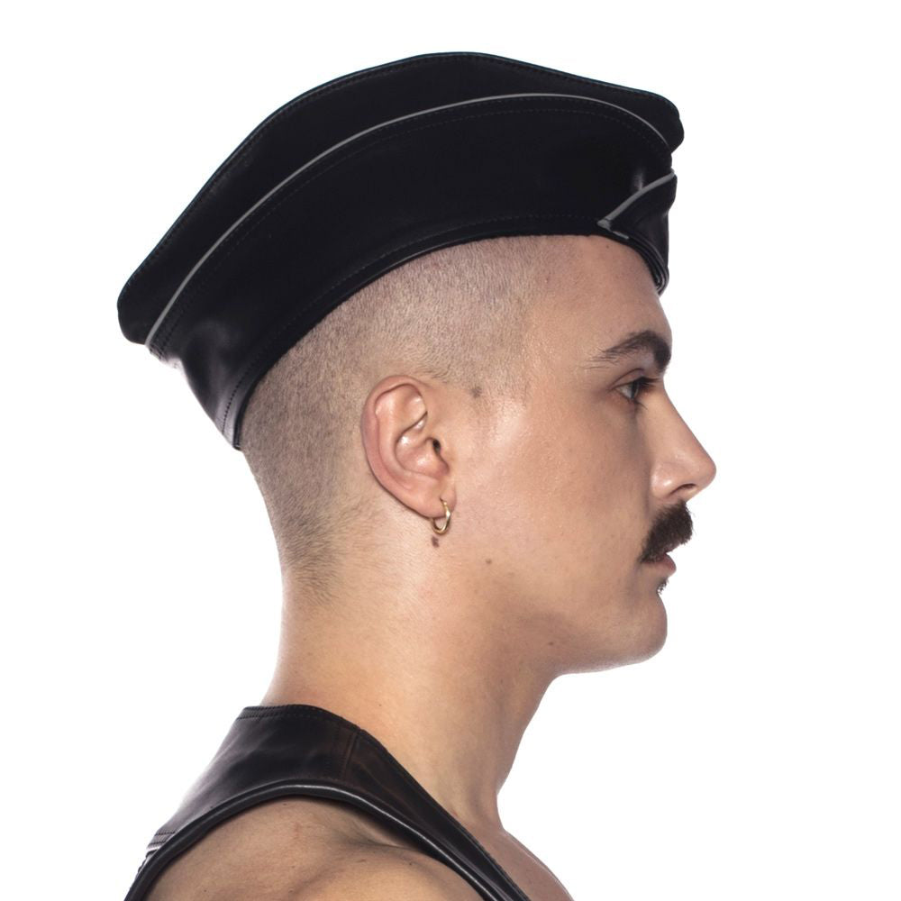 PROWLER RED - TRIANGLE CAP 57CM