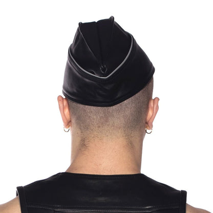 PROWLER RED - TRIANGLE CAP 57CM