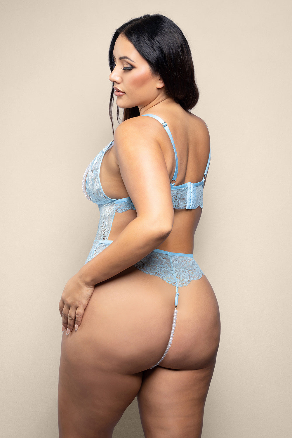 FANTASY LINGERIE - OPULENCE SPLIT PEARL OPEN BACK TEDDY WITH PEARL STRING CROTCH LIGHT