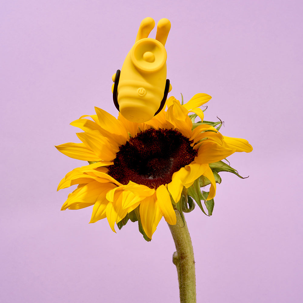 CAMTOYZ - BUMBLE BEE CLITORAL STIMULATOR