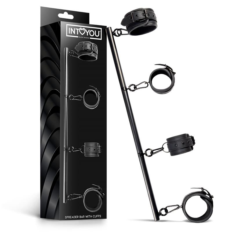 INTOYOU BLACK SHADOW - BARRA SEPARADORA RÍGIDA DESMONTABLE Y 4 ESPOSAS DESMONTABLES NEOPRENO Y CUERO VEGANO