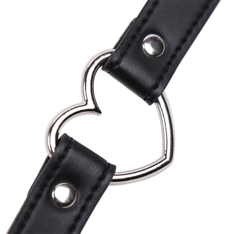 LATETOBED BDSM LINE - COLLAR CON ARO EN FORMA DE CORAZÓN AJUSTABLE 41,5 CM NEGRO
