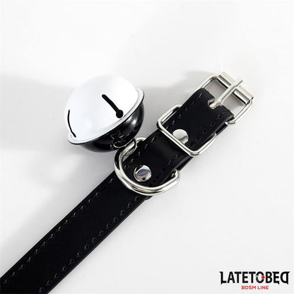 LATETOBED BDSM LINE - COLLAR CON CASCABEL AJUSTABLE NEGRO