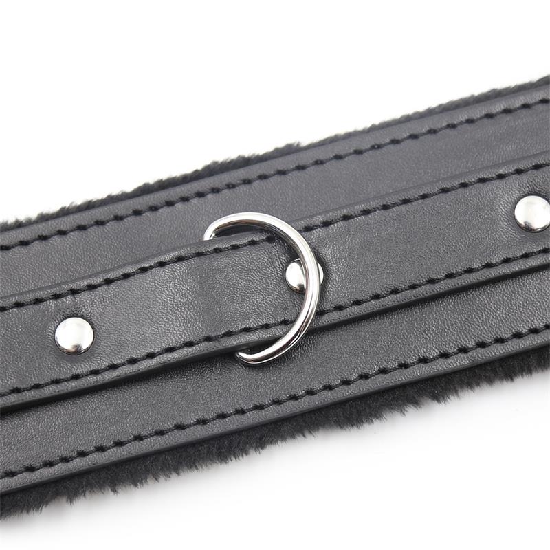 LATETOBED BDSM LINE - COLLAR CON CORREA DE METAL NEGRO