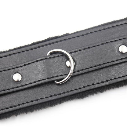 LATETOBED BDSM LINE - COLLAR CON CORREA DE METAL NEGRO