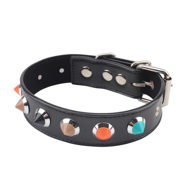 CHISA - COLLAR CON PUAS 46.5 CM