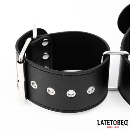 LATETOBED BDSM LINE - COLLAR Y ESPOSAS AJUSTABLES