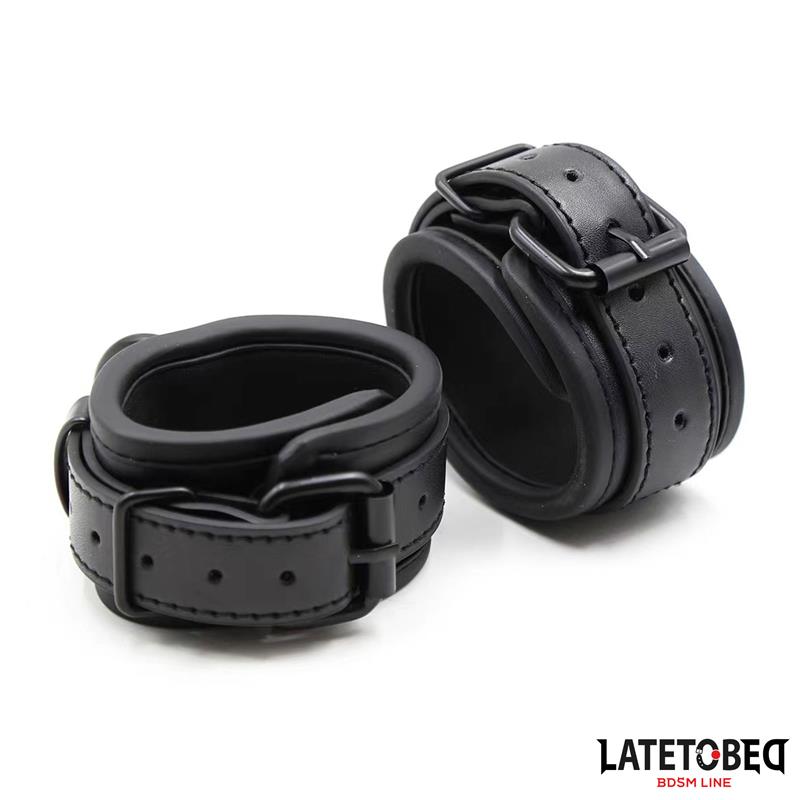 LATETOBED BDSM LINE - ESPOSAS ACOLCHADAS CON CADENA