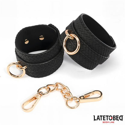 LATETOBED BDSM LINE - ESPOSAS CON CADENA DORADA