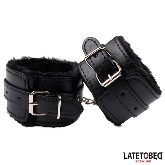 LATETOBED BDSM LINE - ESPOSAS CON PELO NEGRO