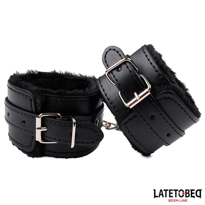 LATETOBED BDSM LINE - ESPOSAS CON PELO NEGRO