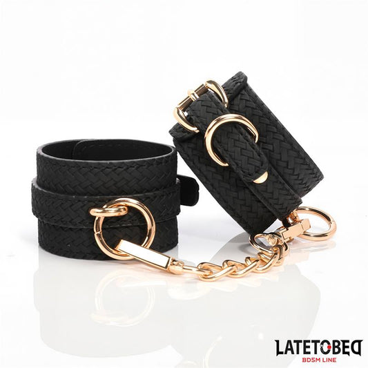 LATETOBED BDSM LINE - ESPOSAS PARA TOBILLO CON CADENA DORADA