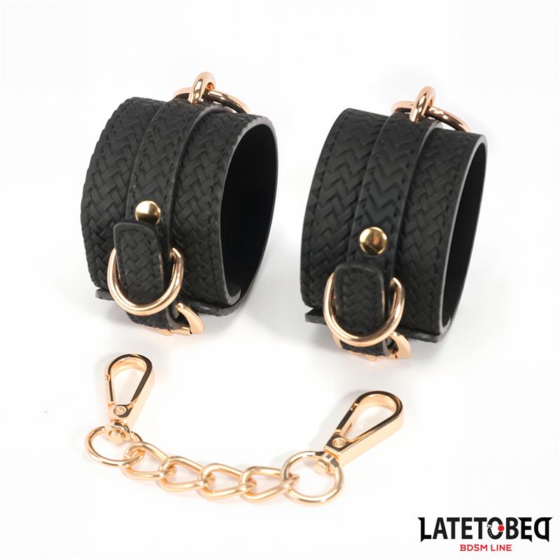 LATETOBED BDSM LINE - ESPOSAS PARA TOBILLO CON CADENA DORADA