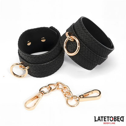 LATETOBED BDSM LINE - ESPOSAS PARA TOBILLO CON CADENA DORADA