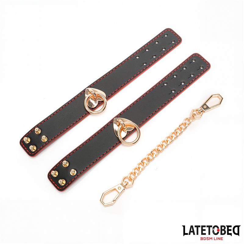 LATETOBED BDSM LINE - ESPOSAS PARA TOBILLOS CON CADENA DORADA