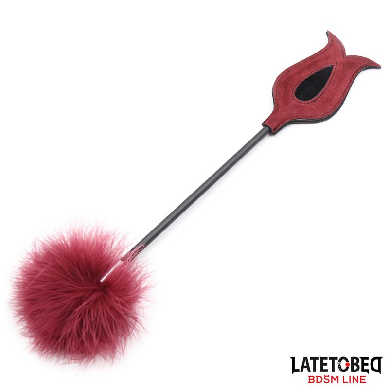 LATETOBED BDSM LINE - ESTIMULADOR DE PLUMAS CON PALA