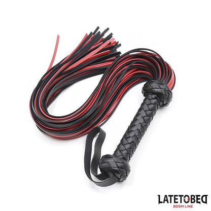 LATETOBED BDSM LINE - FLOGGER  65CM NEGRO Y ROJO