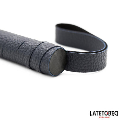 LATETOBED BDSM LINE - FLOGGER AZUL OSCURO 43.5CM