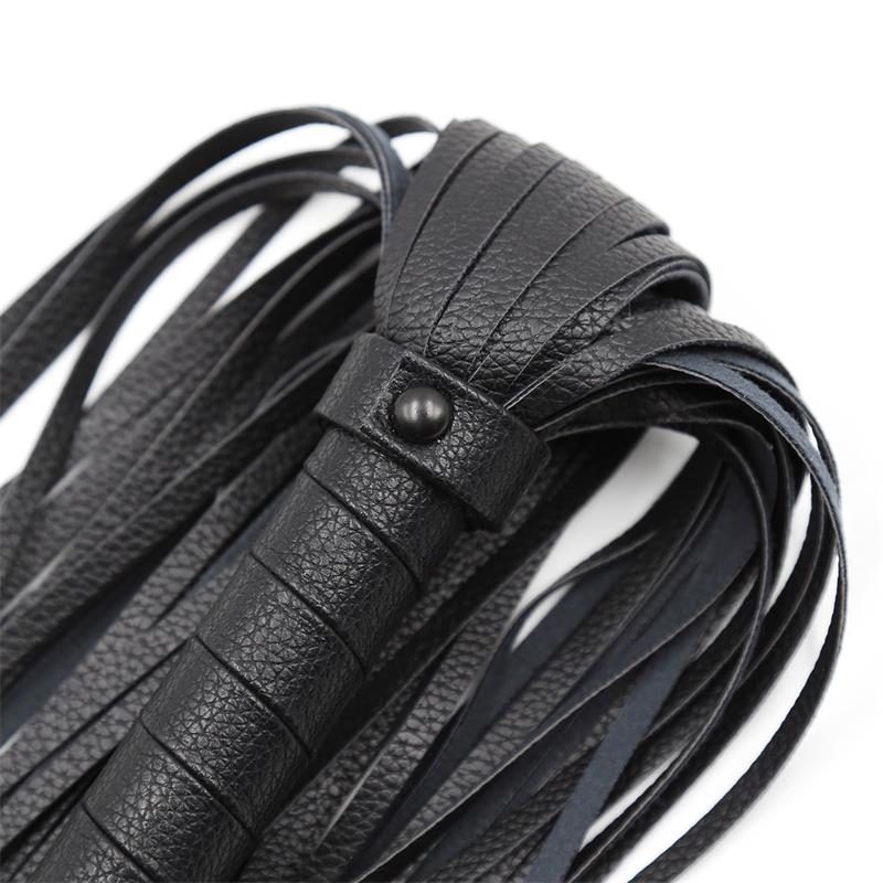 LATETOBED BDSM LINE - FLOGGER CLÁSICO 42 CM NEGRO