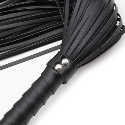 LATETOBED BDSM LINE - FLOGGER CON COLAS DE CORDEL 70 CM