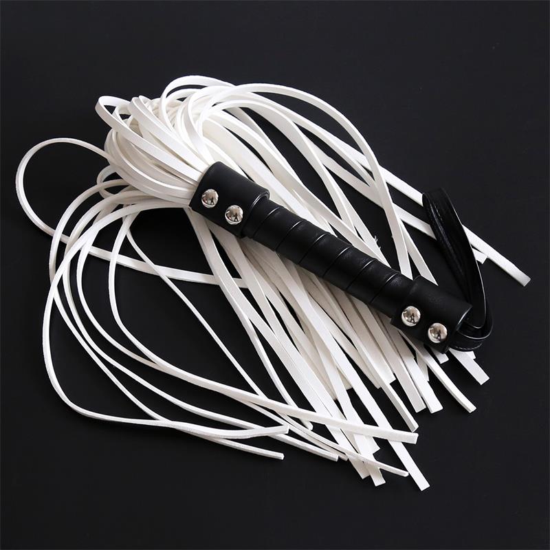 LATETOBED BDSM LINE - FLOGGER CON DOBLE REMACHE 44 CM