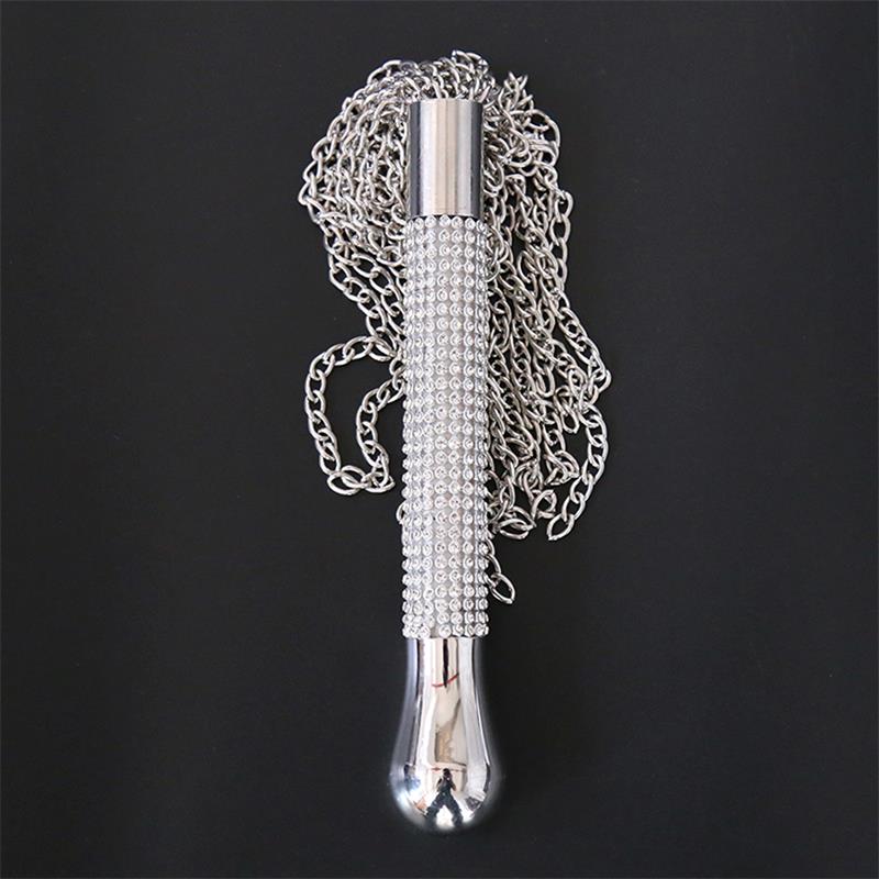 LATETOBED BDSM LINE - FLOGGER DE CADENAS CON MANGO CON BRILLANTES
