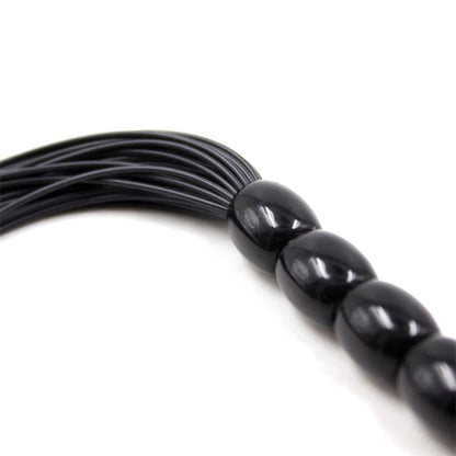 LATETOBED BDSM LINE - FLOGGER DE SILICONA CON MANGO CON 6 BOLAS 26 CM NEGRO