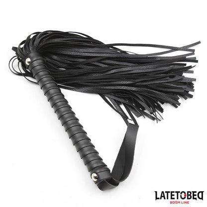 LATETOBED BDSM LINE - FLOGGER NEGRO  48.5CM