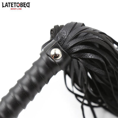 LATETOBED BDSM LINE - FLOGGER NEGRO  48.5CM