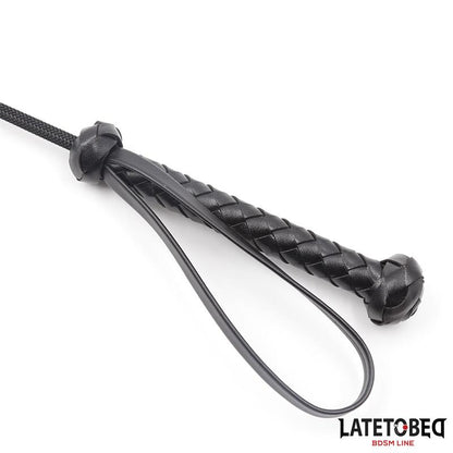 LATETOBED BDSM LINE - FUSTA CLÁSICA MANGO TRENZADO 60CM